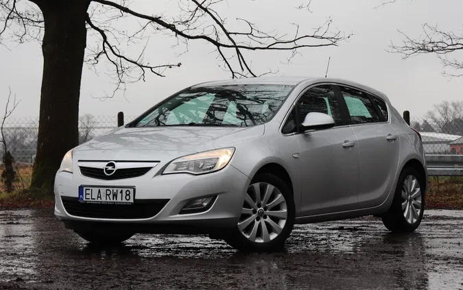 samochody osobowe Opel Astra cena 24999 przebieg: 179000, rok produkcji 2010 z Tarnogród